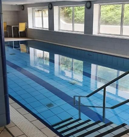 Ferienwohnung Mit Seeblick Und Schwimmbadnutzung In Куксхафен Экстерьер фото