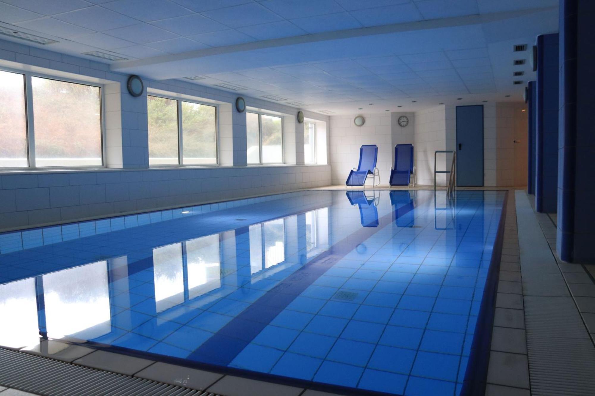 Ferienwohnung Mit Seeblick Und Schwimmbadnutzung In Куксхафен Экстерьер фото
